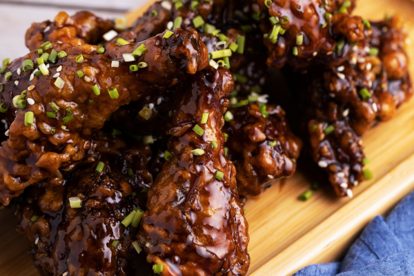 Asas de Frango ao Molho Barbecue